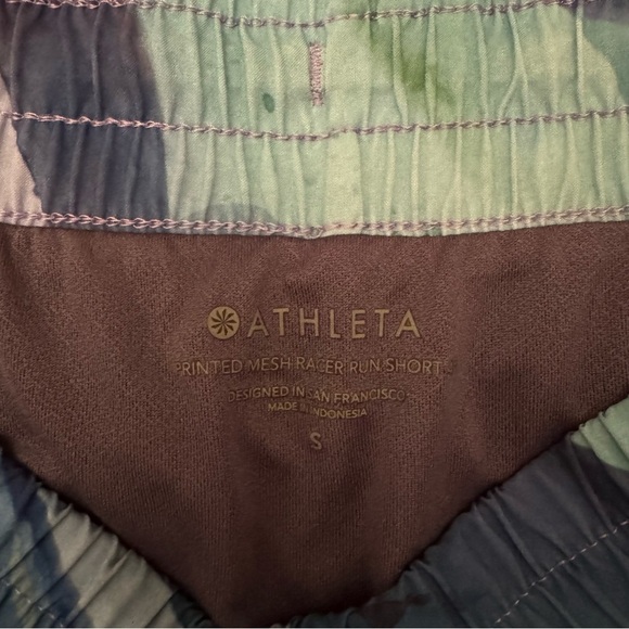 Athleta Printed Mesh Racer Run Short 4” - Picture 3 of 3